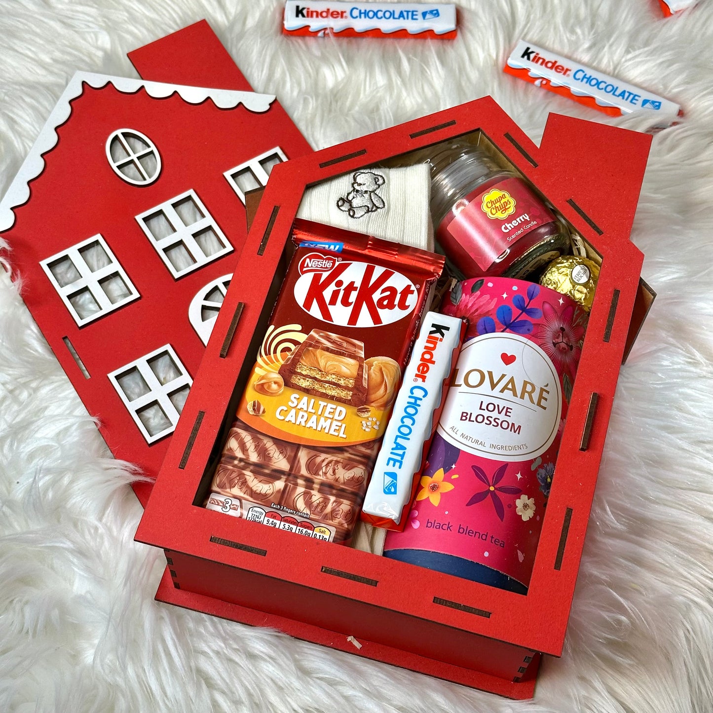 Cozy Gift Box with Candle & Treats - 27 cm